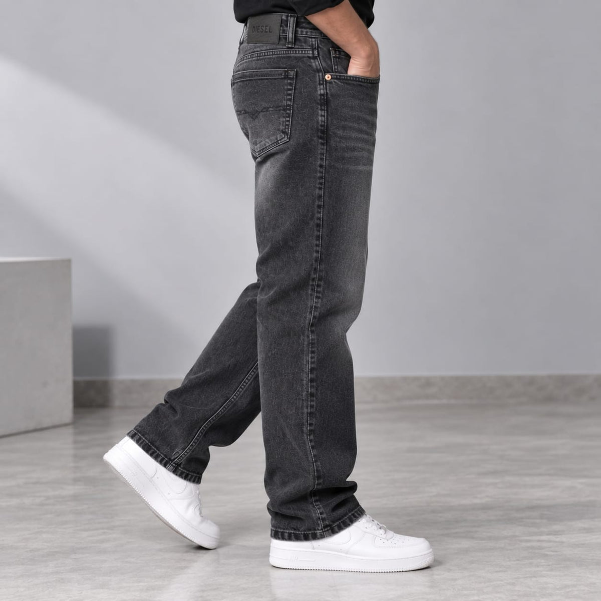 Men’s Washed Charcoal Grey Straight Fit Casual Denim Jeans